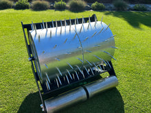 Lade das Bild in den Galerie-Viewer, Aerifizierwalze Master Lawn Spiker Sarel Roller