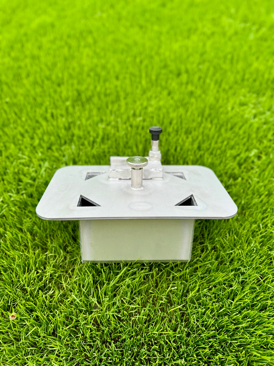 Multifork Pro Rasenziegelstecher  | Repariere deinen Rasen wie ein Profi