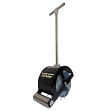 Lade das Bild in den Galerie-Viewer, Master Lawn Spiker Mini
